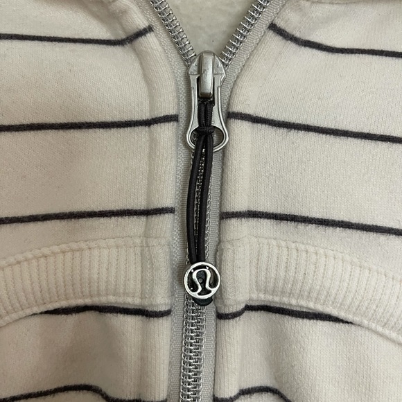 Lululwmon scuba hoodie - Picture 2 of 5